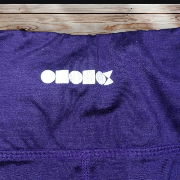 WOMEN'S ODODOS PURPLE YOGA PANTS - Picture 3 of 4